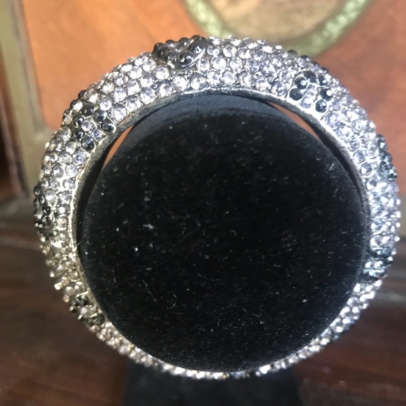 Leopard print rhinestone crystal bangle - Picture 2 of 4